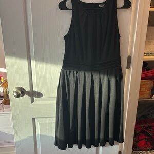 Elegant Black Sleeveless Wedding Dress NWT